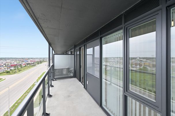 For Lease - 3200 Dakota Common Unit# B810, Burlington, Ontario - Photo 1