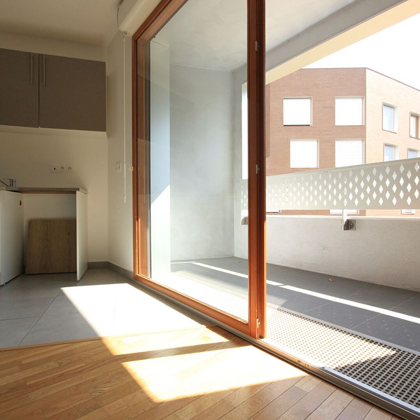 Appartement a louer Asnieres Sur Seine - Loyer €792/mois charges comprises ** - Photo 1