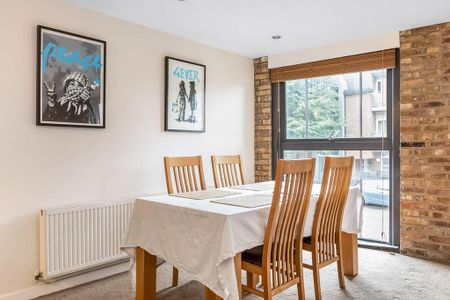 2 bedroom flat to rent - Photo 3