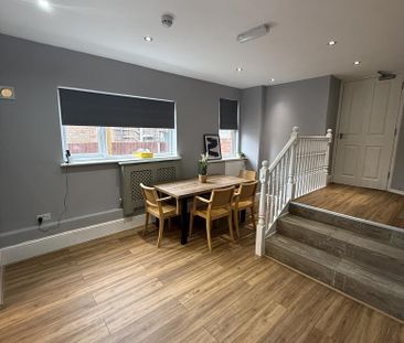 7 bedroom terraced house to rent - Photo 2