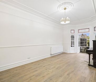 4 bedroom detached house to rent - Photo 6