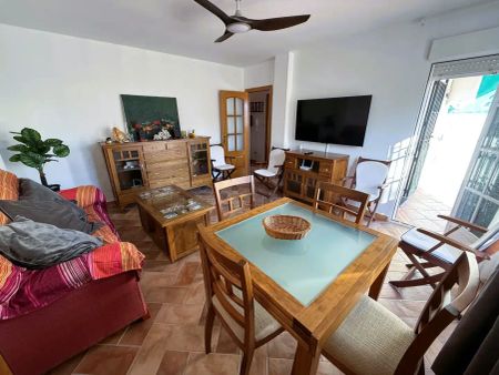 Piso de alquiler en Galaxias, 1, Calahonda - Carchuna - Photo 2
