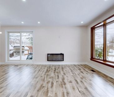 For Lease - 72 Treverton Drive Unit# Main, Toronto, Ontario - Photo 2