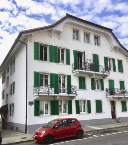 St-Imier, appartement de 3.5 pièces - peinture neuve - Photo 2