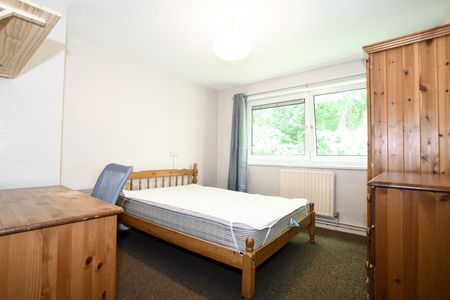 4 Bed Flat, Highbrook Close, BN2 - Photo 5