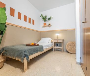 Carrer de Garcilaso, Barcelona, Catalonia 08027 - Photo 4