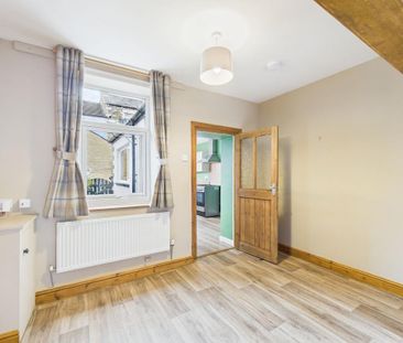 2 bedroom terraced house to rent - Photo 5