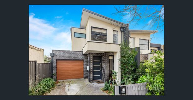 Superb 4 bedroom town home living in Heidelberg! - Photo 1