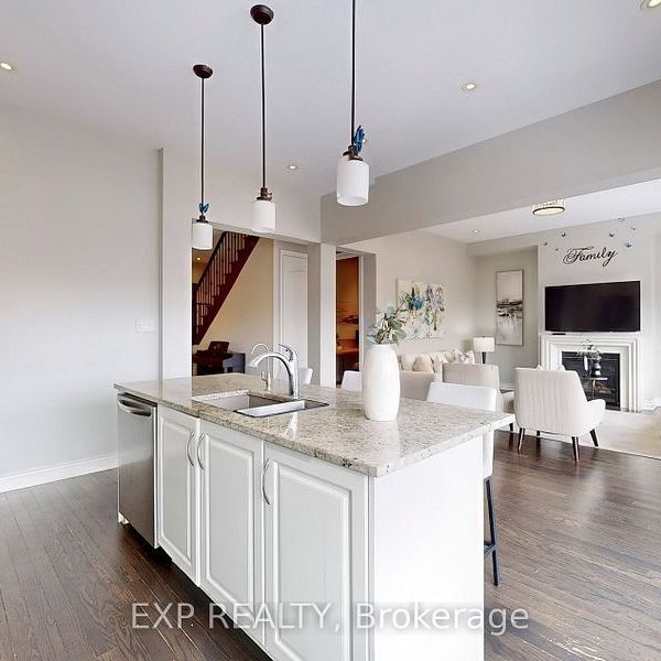 For Lease - 50 Sharonview Crescent, East Gwillimbury, Ontario - Photo 1