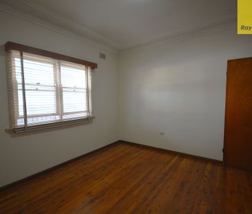 Comfortable Family Home - Photo 5