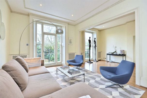 A four bedroom period home is situated in the heart of St. John's Wood. - Photo 1