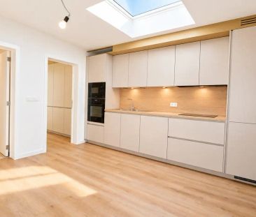 Gerenoveerde woning met terras in Sint-Niklaas - foto 6