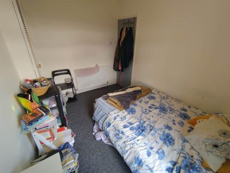 4 bedroom house to rent - Photo 3