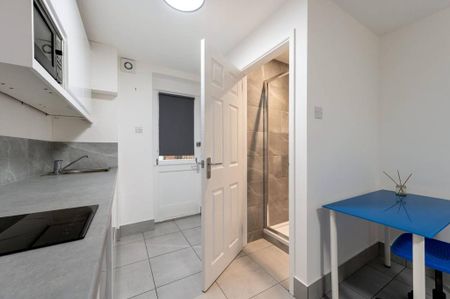 Studio to rent - Photo 5