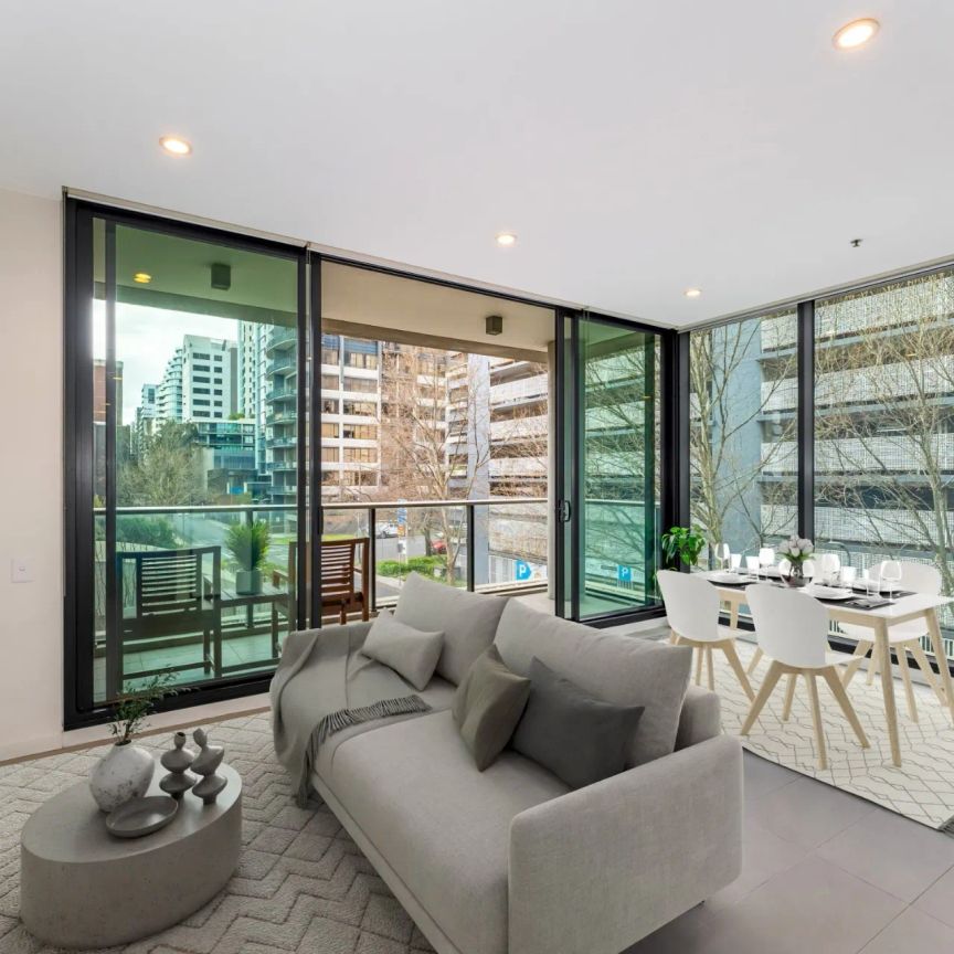 Stylish North-Facing Apartment in a Premier Lakeside Precinct - Photo 1