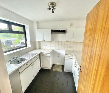 2 bedroom semi-detached house to rent - Photo 5