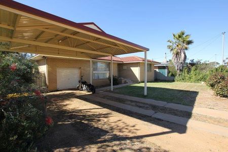 3x1 Home in Merredin - Photo 3