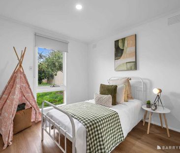 Spacious Family Home - Photo 4