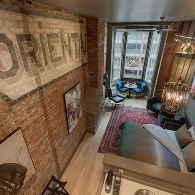 Beautifully Restored Hotel - Central Downtown - Furnished - Photo 4