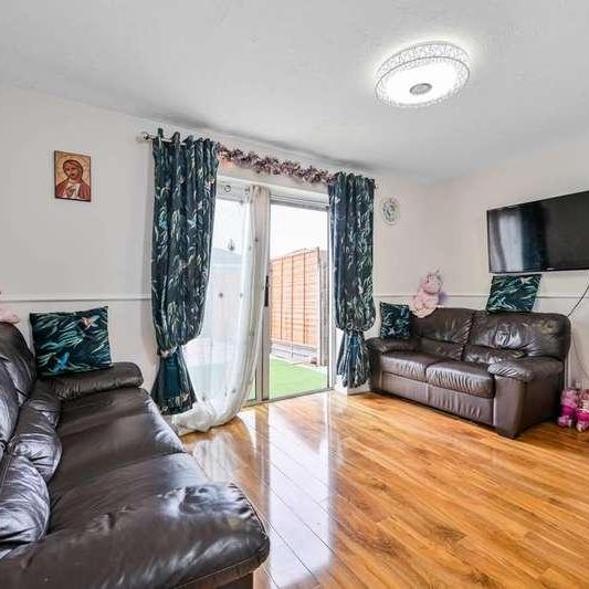 Bradymead Road, Beckton, E6 - Photo 1