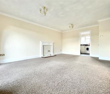 2 bedroom maisonette to rent - Photo 2