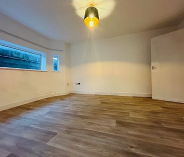 Lower Fore Street, Saltash - Photo 1