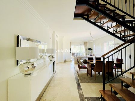 Penthouse Duplex · Nueva Andalucía - Photo 4