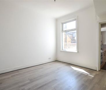 5 bedroom detached house to rent - Photo 1