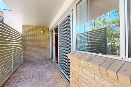 4/208 Brunker Road, Adamstown NSW 2289 - Photo 3