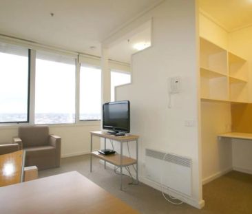 Furnished apartment close to everything you need. - Photo 3