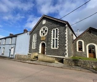 Flat 1 Capel Seion, Kidwelly, SA17 - Photo 1