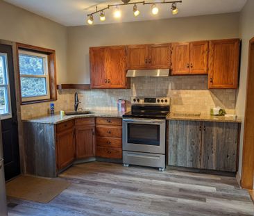 For Lease - 806 Stone Street, Oshawa, Ontario - Photo 6