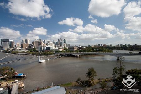 Spectacular views of the City and River - Photo 3