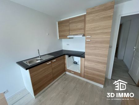 Location Appartement 1 pièce 33m² AVESNES SUR HELPE 59440 - Photo 3