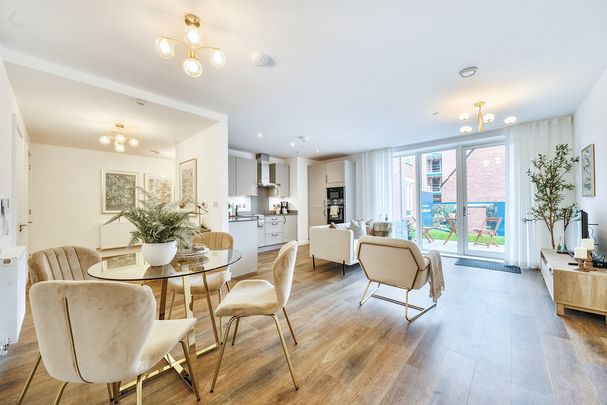 2 Bedroom Apartment, Christleton - Photo 1