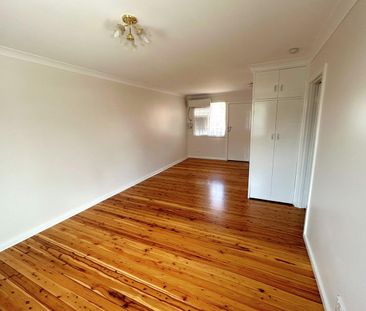 Renovated Central Albury Unit - Photo 6