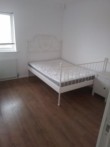 4 Bed Semi-Detached House, Serlby Rise, NG3 - Photo 2