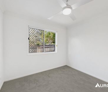 BRAND NEW & BEAUTIFULLY DESIGNED IN REDLAND BAY! - Photo 3