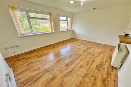 Charnwood Crescent, Chandlers Ford, SO53 - Photo 2