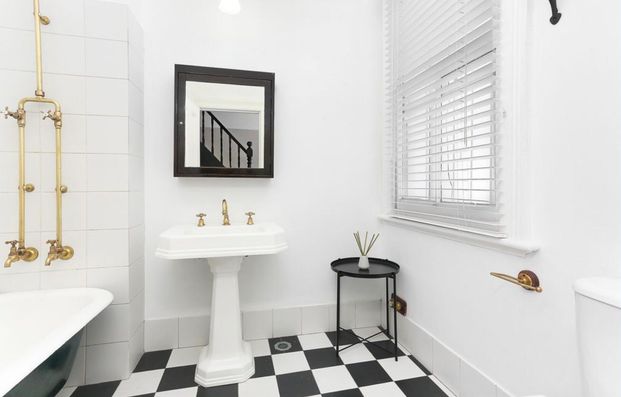 Paddington - Photo 1