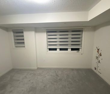 For Lease - 2390 Chevron Prince Path, Oshawa, Ontario - Photo 5