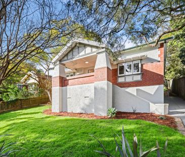 Beautifully Renovated California Bungalow in Leafy Lane Cove - Photo 4