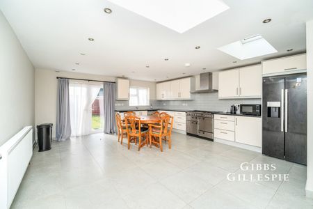 5 Bedroom House to rent - Photo 5