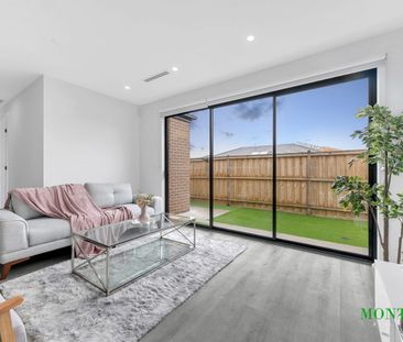 15 sunnyside drive, Mickleham, Vic 3064 - Photo 2