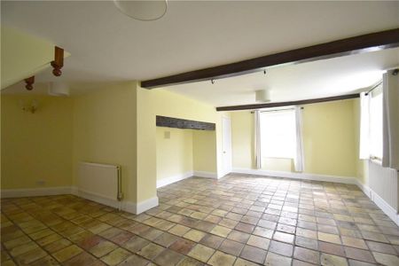 4 bedroom detached house to rent - Photo 3