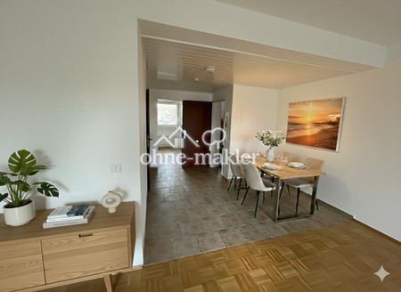 Helle 3,5 Raum Wohnung mit Balkon - Foto 3