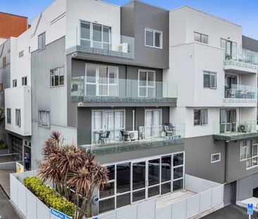 Eden Terrace, 2 bedrooms - Photo 1