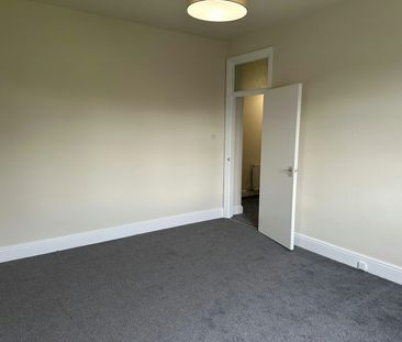 Flat to rent on - Photo 4