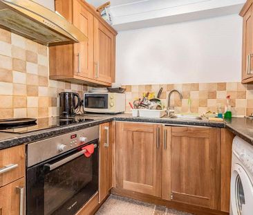 2 bedroom flat to rent - Photo 6