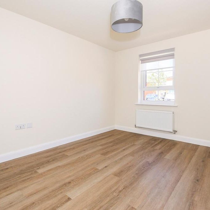 2 bedroom property to rent - Photo 1